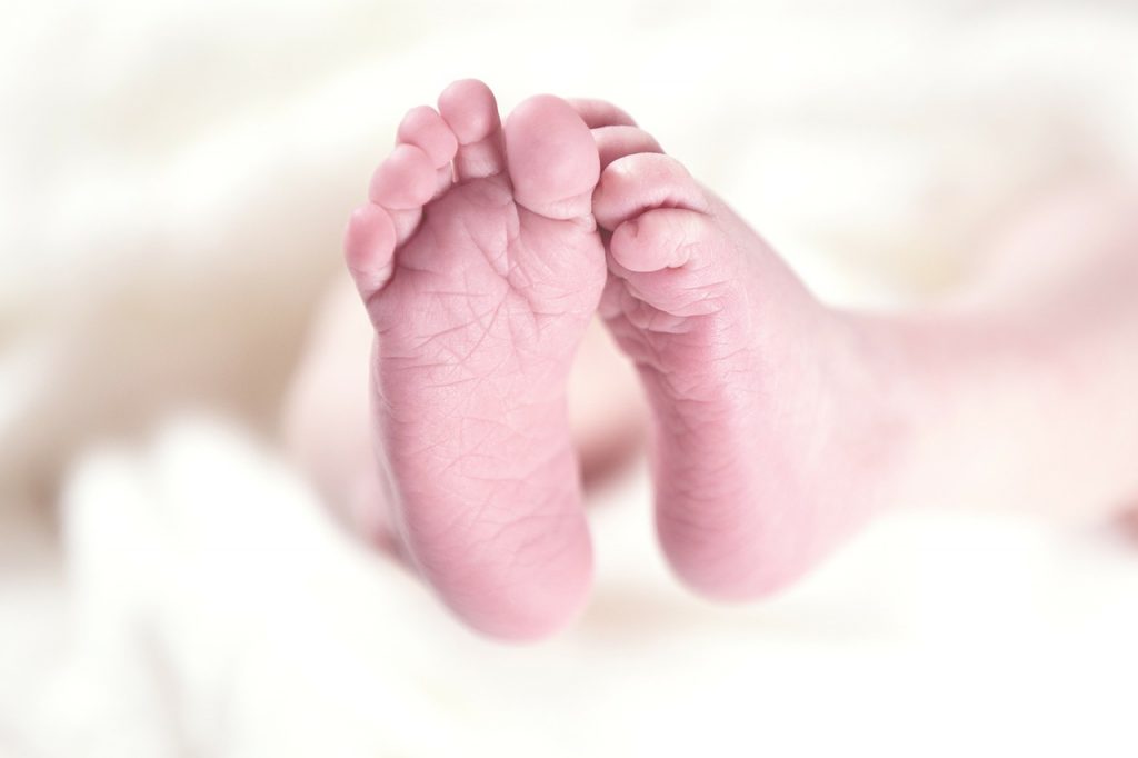ongle incarne pied bebe